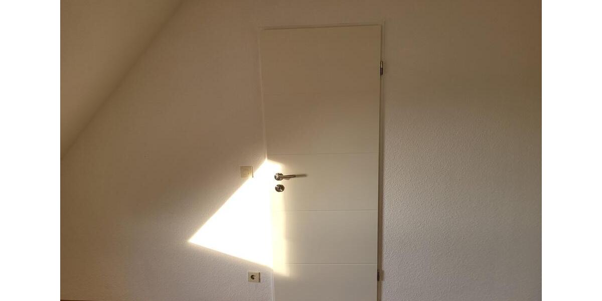 Dachgeschoßwohnung Essen Stadtbezirk IX - 3 Zimmer, 42 m&sup2;, 445&euro; | Angebot:25854722