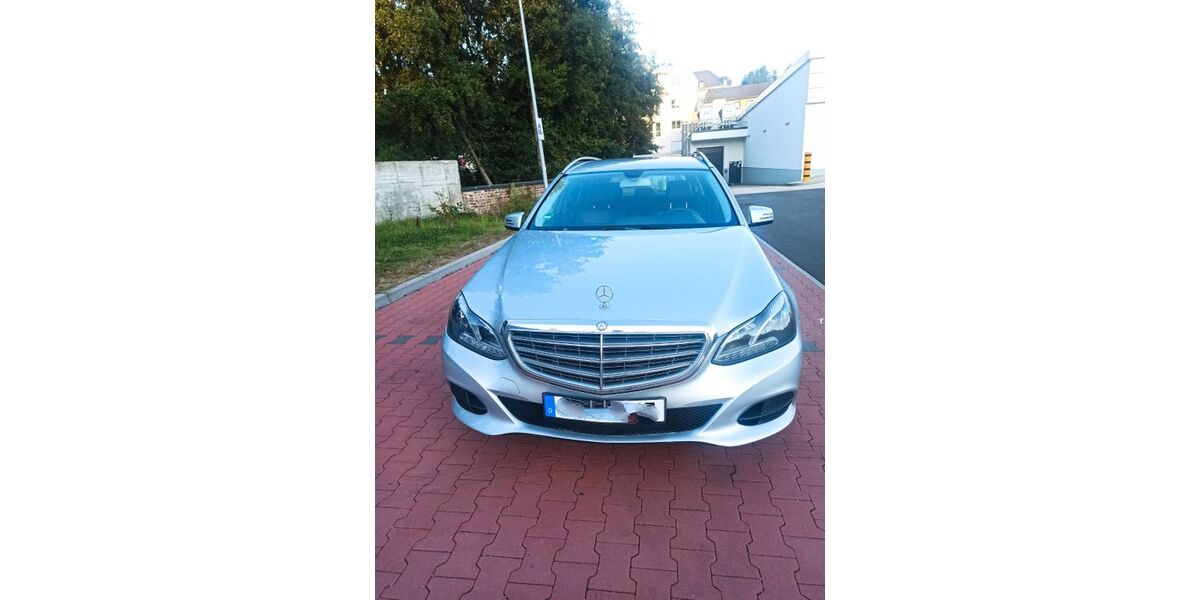 Mercedes-Benz E 200 188.000 km 11.700 &euro; Wuppertal 42289