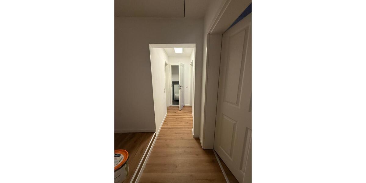 Dachgeschoßwohnung Wuppertal Gemarkung Langerfeld - 4 Zimmer, 100 m&sup2;, 850&euro; | Angebot:25921624
