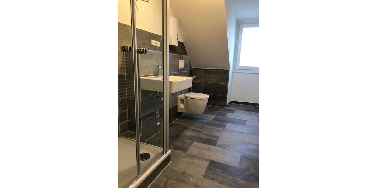 Dachgeschoßwohnung Essen Stadtbezirk III - 2 Zimmer, 40 m&sup2;, 502&euro; | Angebot:25987535