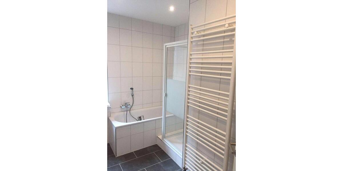 Hochparterre Witten - 5 Zimmer, 104 m&sup2;, 930&euro; | Angebot:26600467
