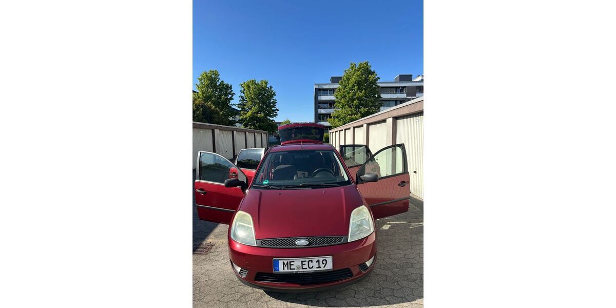Ford Fiesta 230.500 km 1.150 &euro; Langenfeld 40764