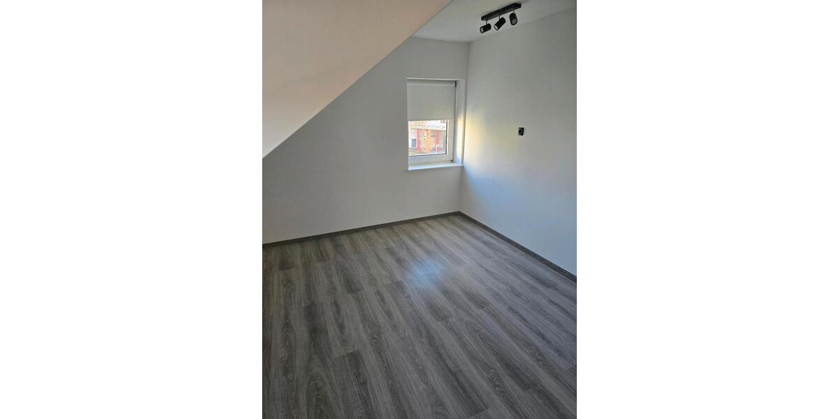 Dachgeschoßwohnung Ratingen - 2 Zimmer, 50 m&sup2;, 800&euro; | Angebot:25044434