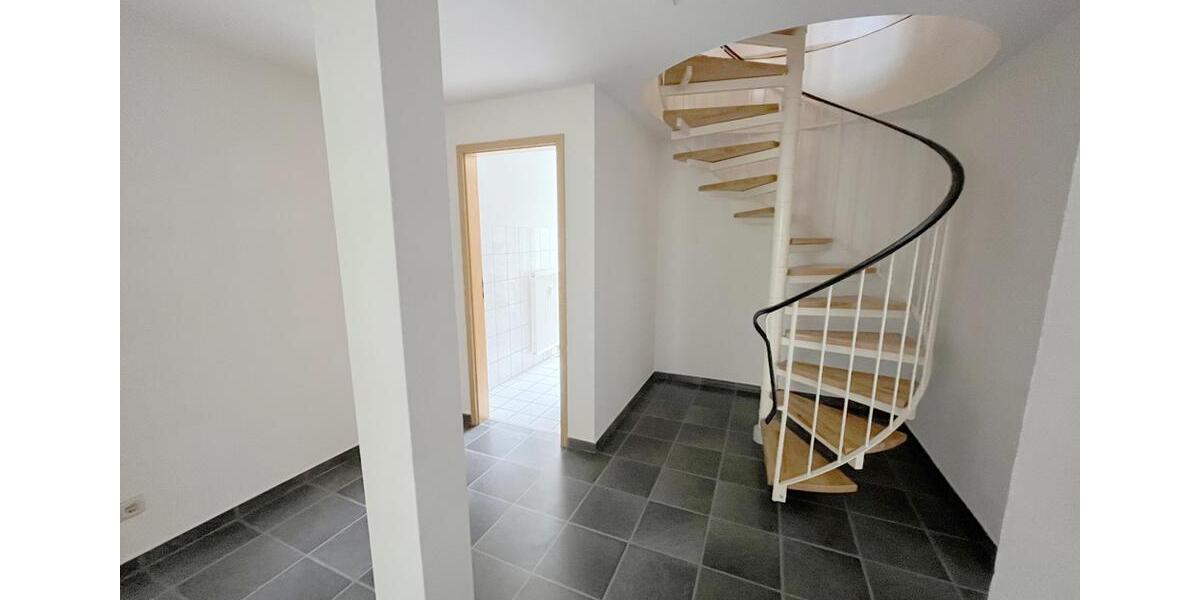 Etagenwohnung Gelsenkirchen Ückendorf - 5 Zimmer, 96 m&sup2;, 750&euro; | Angebot:26588056