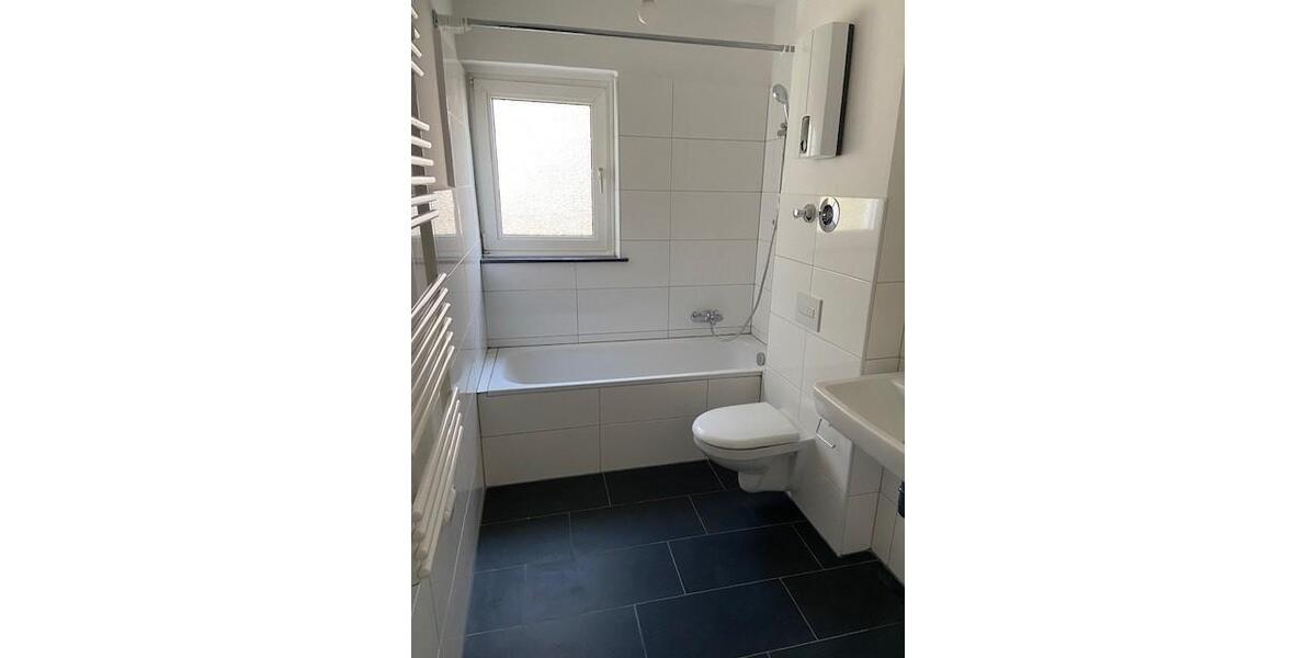 Erdgeschoßwohnung Wuppertal Gemarkung Elberfeld - 4 Zimmer, 93 m&sup2;, 919&euro; | Angebot:25810847