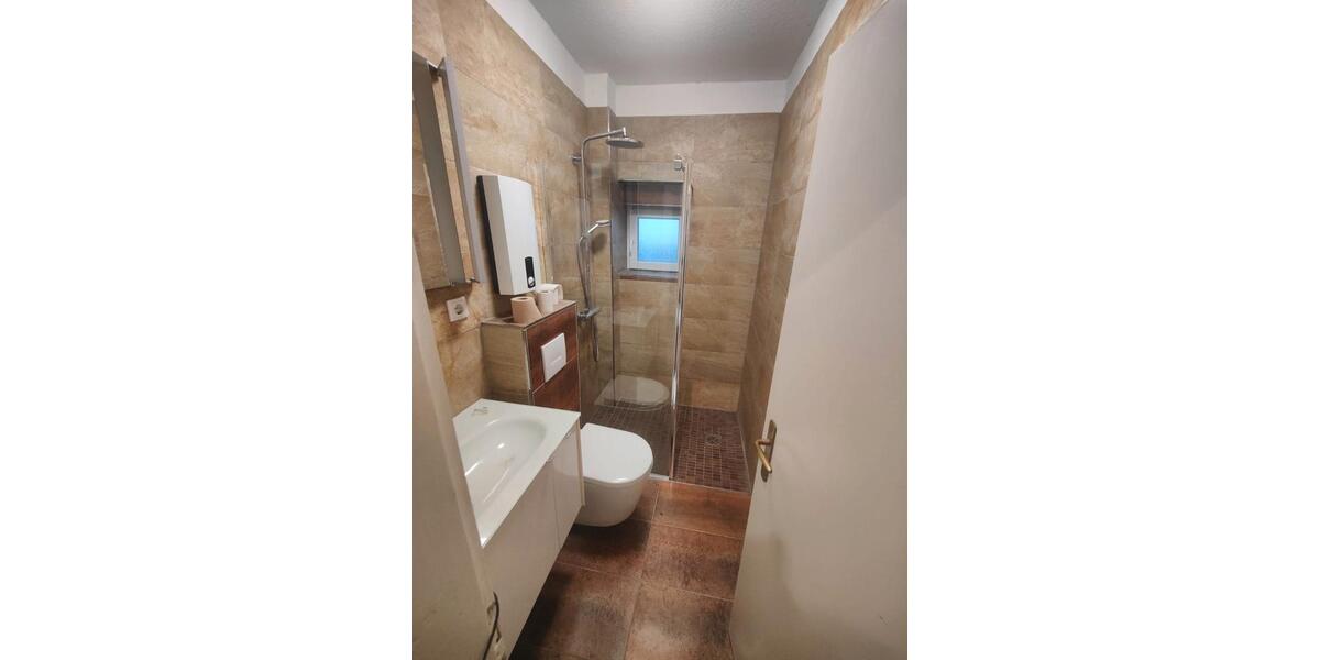 Erdgeschoßwohnung Solingen Wald - 2 Zimmer, 61 m&sup2;, 775&euro; | Angebot:26606862