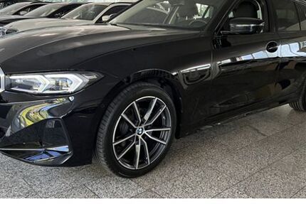 BMW 318 18.609 km 35.985 &euro; Wuppertal 42329