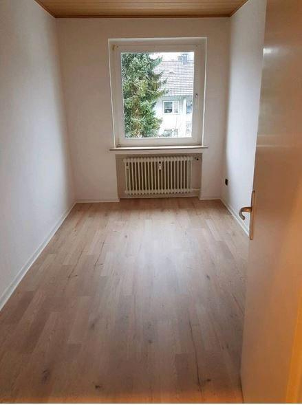 Etagenwohnung Wermelskirchen - 3 Zimmer, 76 m&sup2;, 590&euro; | Angebot:26022973