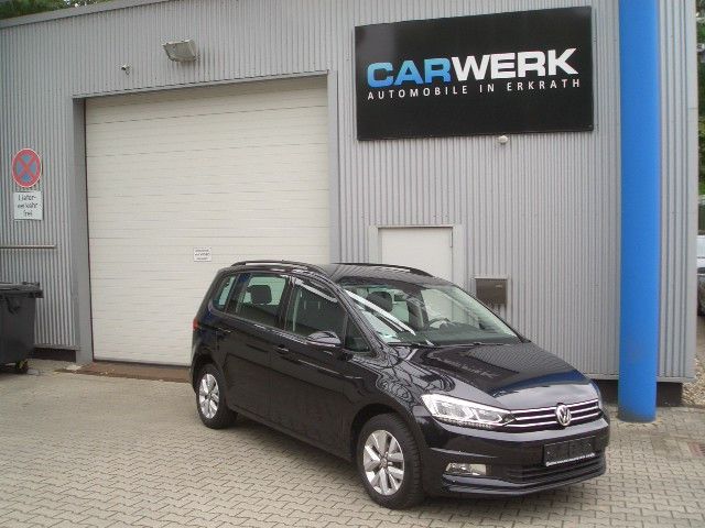 VW Touran 29.871 km 27.945 &euro; Erkrath 40699