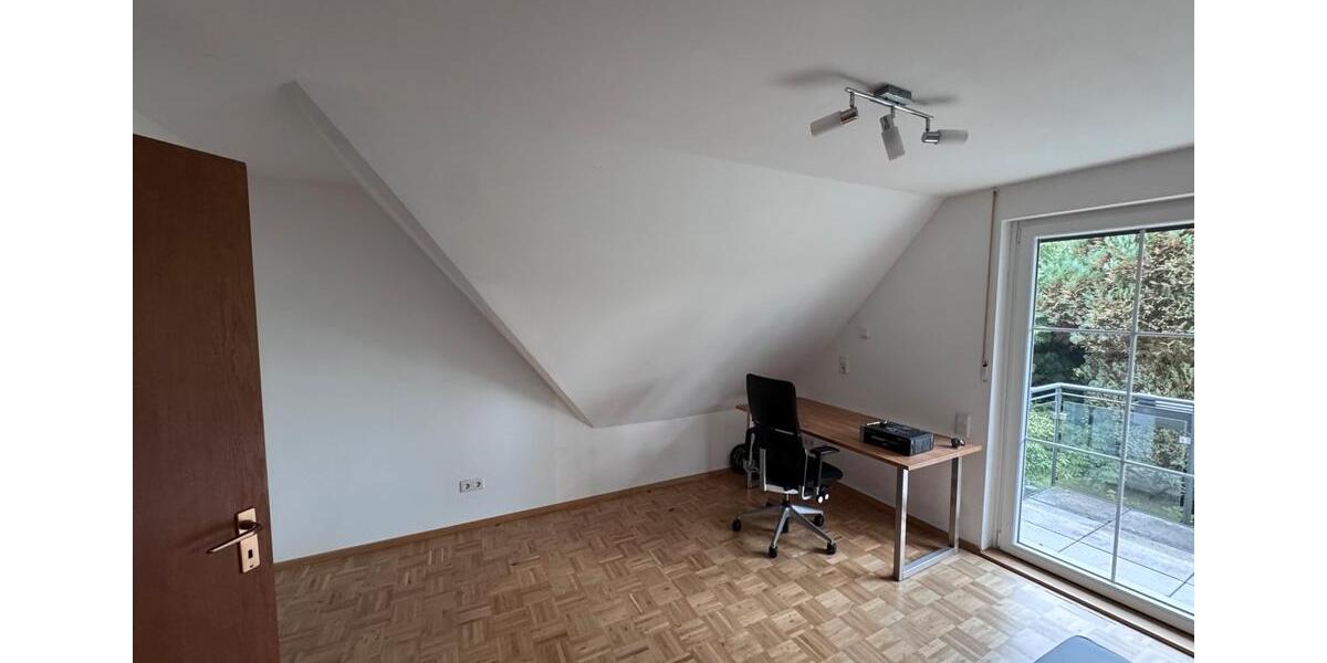 Dachgeschoßwohnung Wuppertal Cronenberg - 2 Zimmer, 70 m&sup2;, 700&euro; | Angebot:26033829