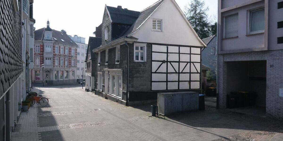 Mehrfamilienhaus, Wohnhaus Solingen Wald - 299.000&euro; | Angebot:26026573