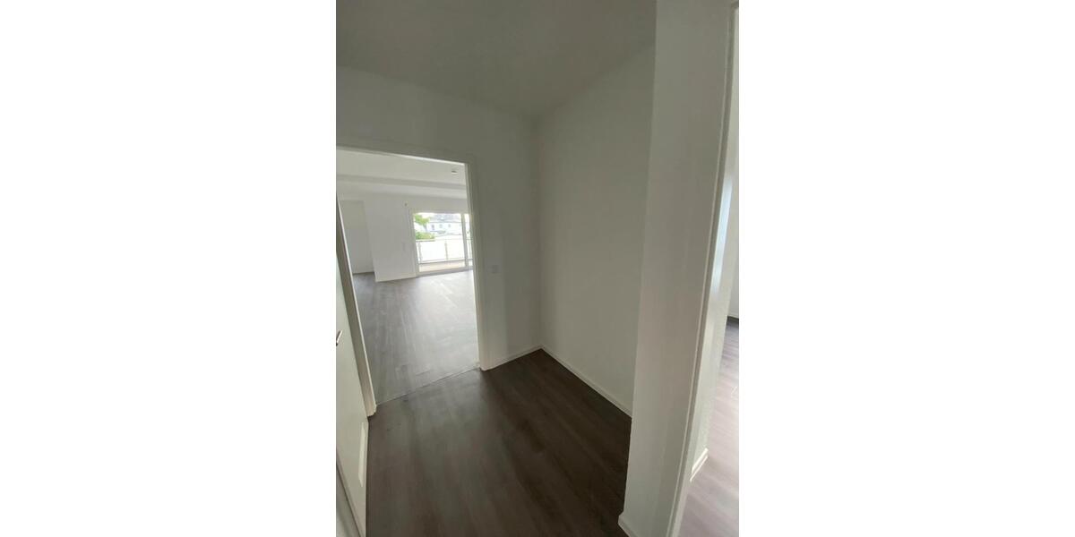 Etagenwohnung Radevormwald - 3 Zimmer, 93 m&sup2;, 930&euro; | Angebot:26481299