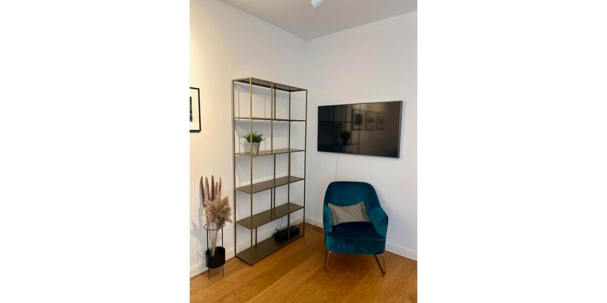 Hochparterre Düsseldorf - 1.5 Zimmer, 50 m&sup2;, 1.680&euro; | Angebot:25947701