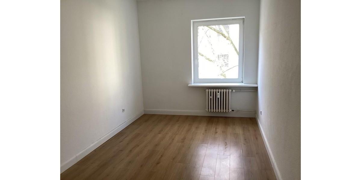 Etagenwohnung Düsseldorf Stadtmitte - 3 Zimmer, 77 m&sup2;, 1.102&euro; | Angebot:26472706
