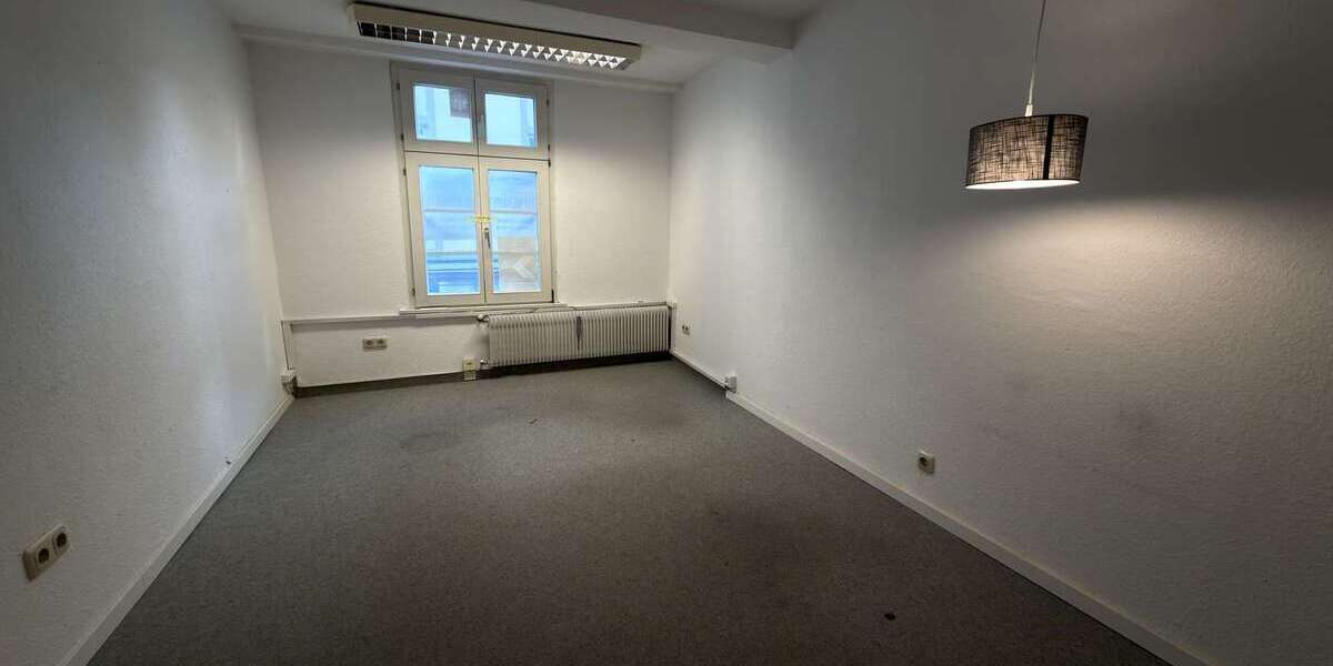 Büro- und Praxisfläche in Hattingen-Altstadt mit IT-Raum, LAN, Seminarraum & Garten - Gewerbeobjekt Hattingen Baak | Angebot:26066718