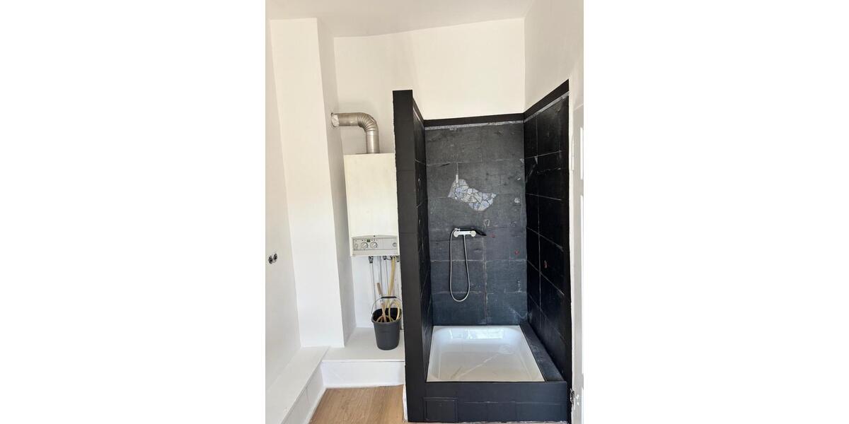 Etagenwohnung Wuppertal Brill - 3 Zimmer, 105 m&sup2;, 850&euro; | Angebot:25924139