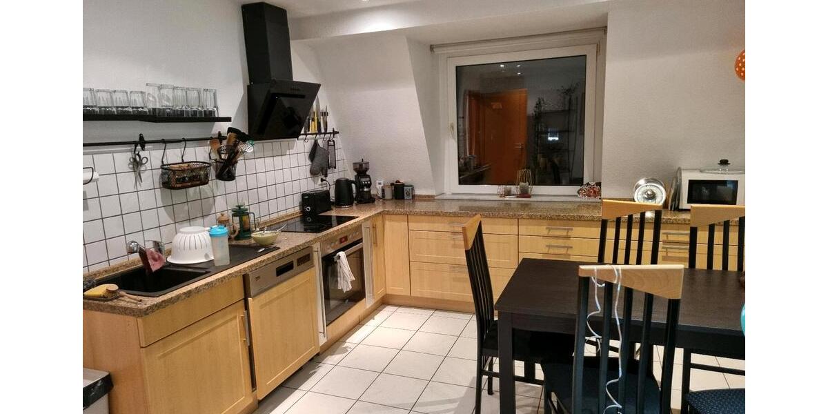 Maisonettenwohnung Essen Stadtbezirk III - 4 Zimmer, 12 m&sup2;, 500&euro; | Angebot:25052510