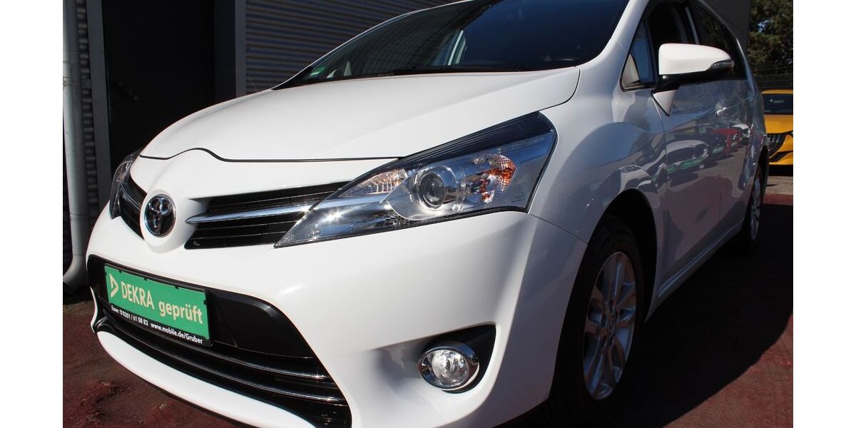 Toyota Verso 137.511 km 12.979 &euro; Essen 45326