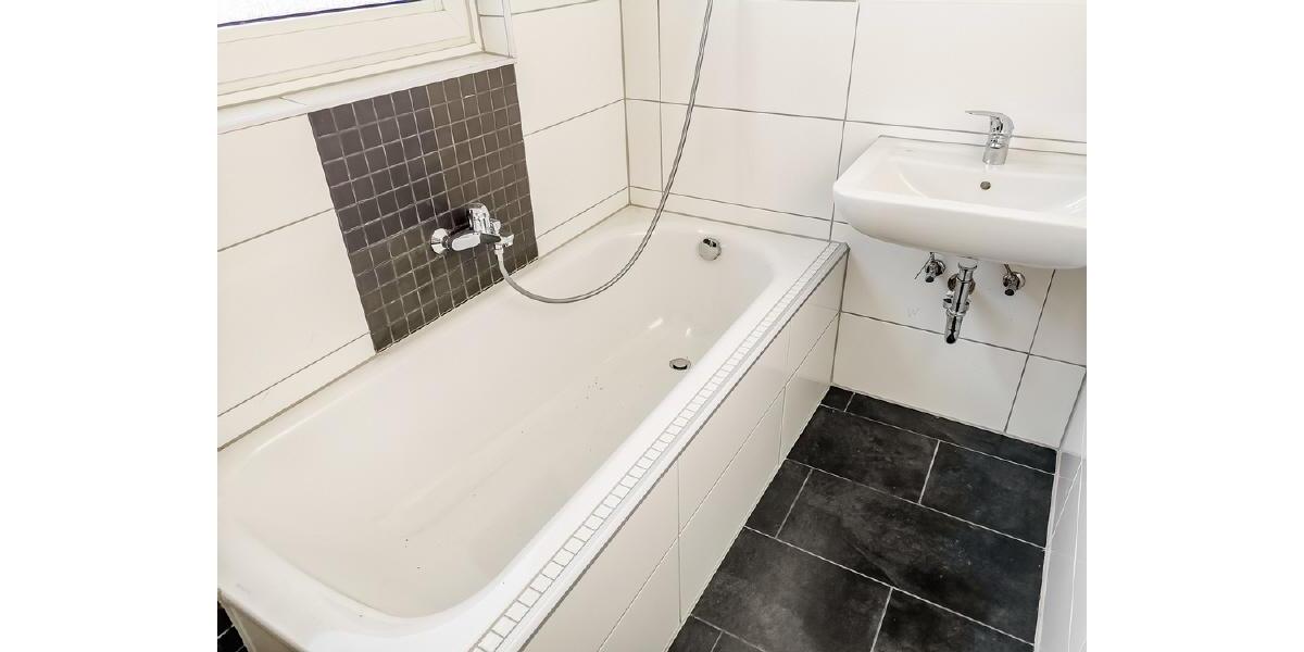 Etagenwohnung Mülheim an der Ruhr Heißen - 4 Zimmer, 77 m&sup2;, 699&euro; | Angebot:25590563