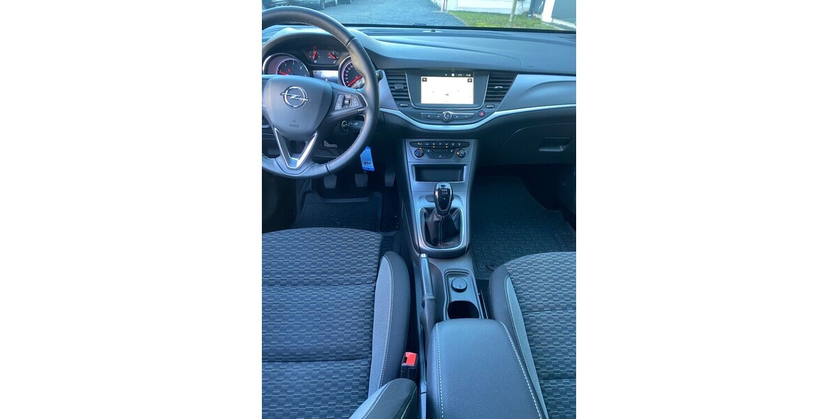 Opel Astra K Sports1.5CDTI.NAVI.VOLL-LED.PDC.11/20 108.000 km 5.500 &euro; Hilden 40721