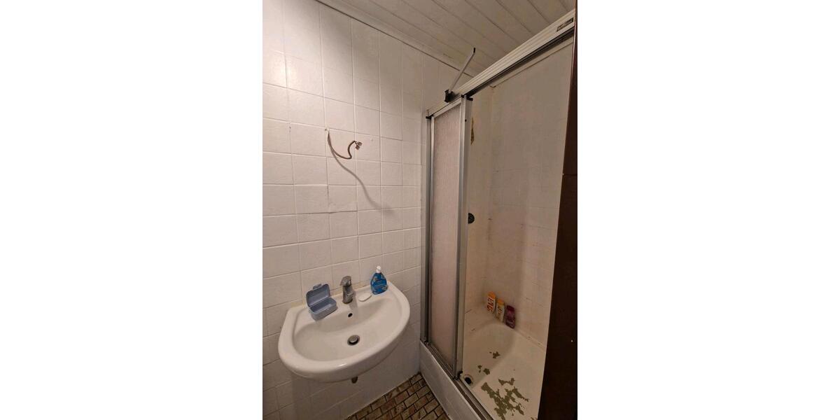 Etagenwohnung Düsseldorf Oberbilk - 3 Zimmer, 20 m&sup2;, 500&euro; | Angebot:26536644