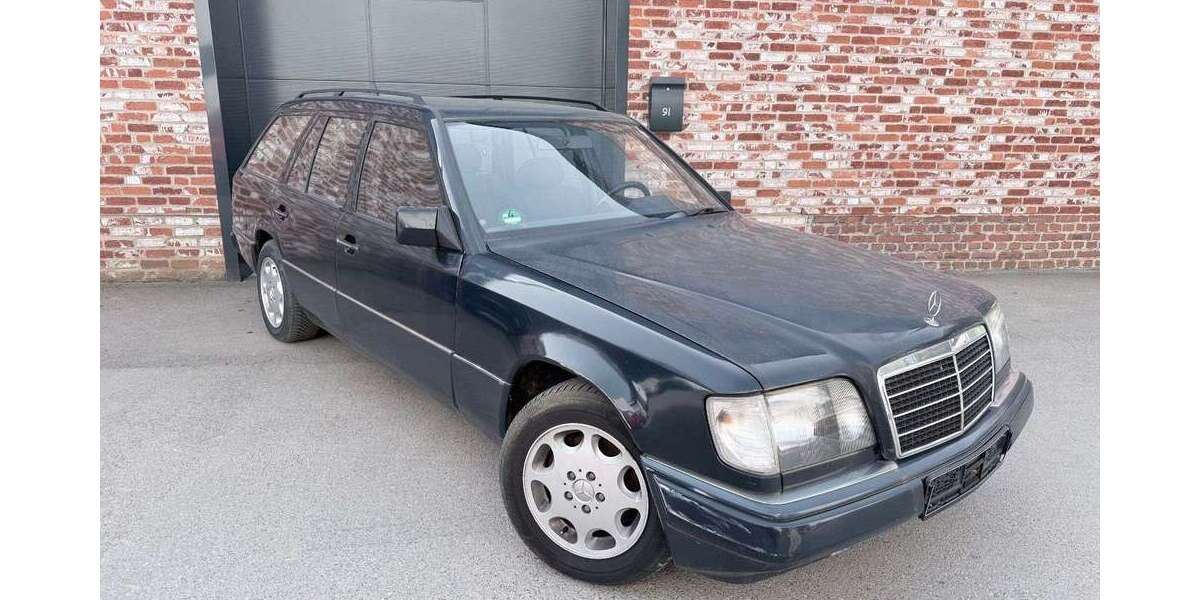 Mercedes-Benz 220 414.306 km 1.900 &euro; Essen 45219