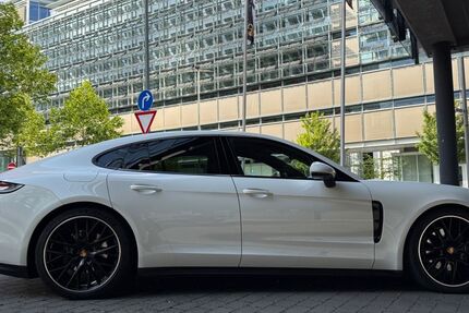 Porsche Panamera 29.400 km 78.900 &euro; Wuppertal 42279