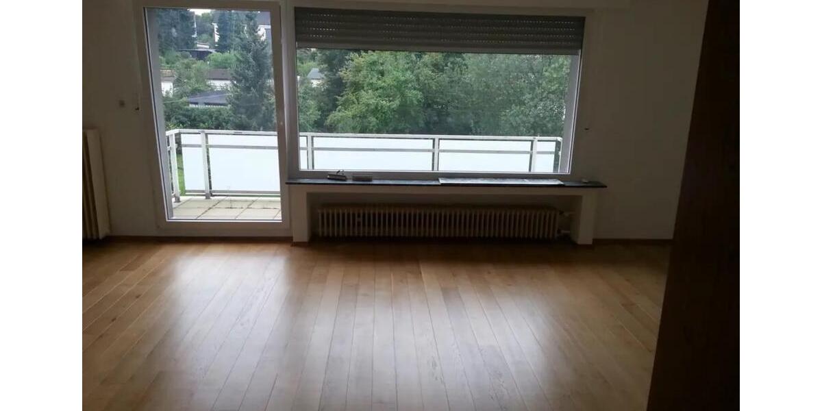 Maisonettenwohnung Solingen - 5 Zimmer, 125 m&sup2;, 1.200&euro; | Angebot:25852007