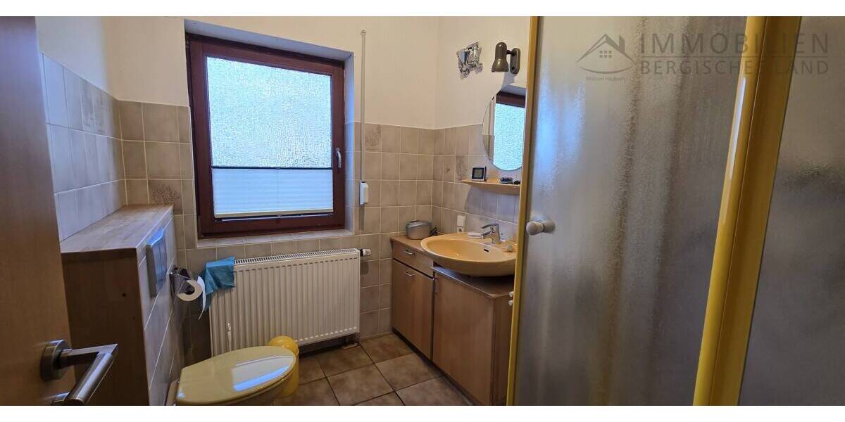 Einfamilienhaus Hückeswagen Innenstadt - 5 Zimmer, 180 m&sup2;, 425.000&euro; | Angebot:26016130