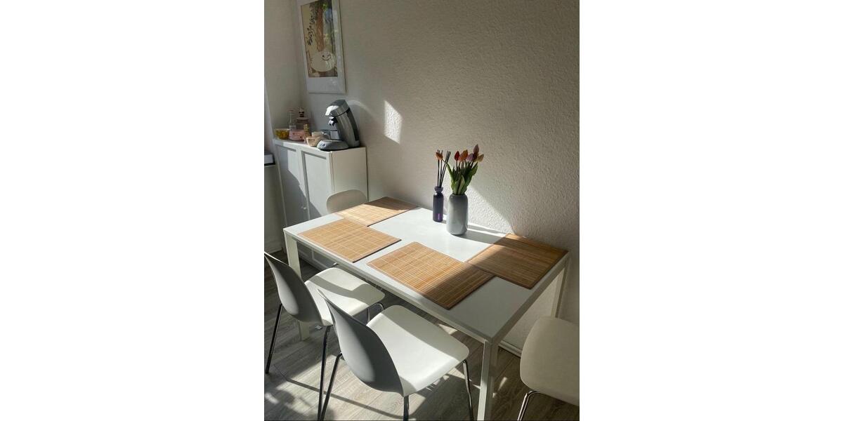 Etagenwohnung Düsseldorf Stadtmitte - 18 Zimmer, 70 m&sup2;, 600&euro; | Angebot:26602713