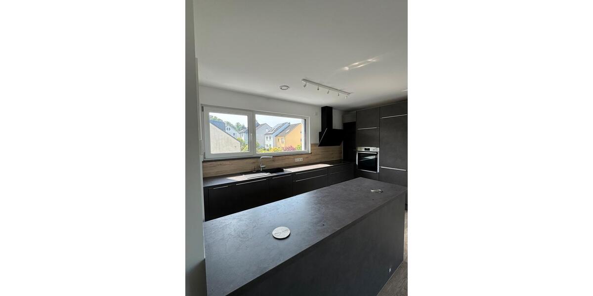 Einfamilienhaus Odenthal - 3 Zimmer, 124 m&sup2;, 1.600&euro; | Angebot:26560421
