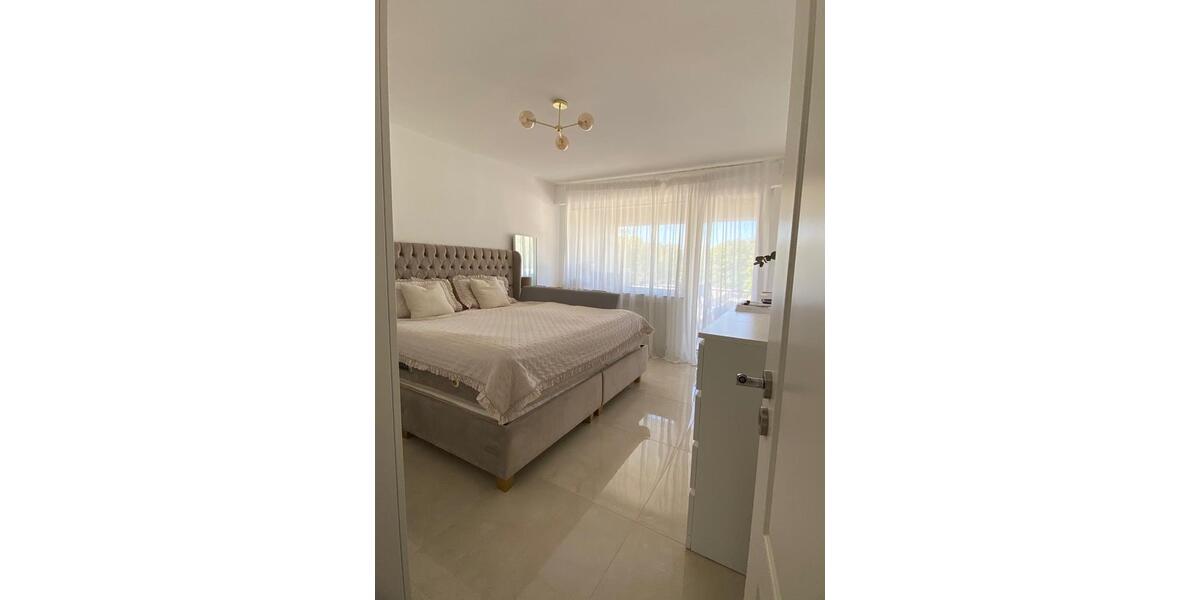 Etagenwohnung Solingen Central - 3 Zimmer, 70 m&sup2;, 980&euro; | Angebot:26512691