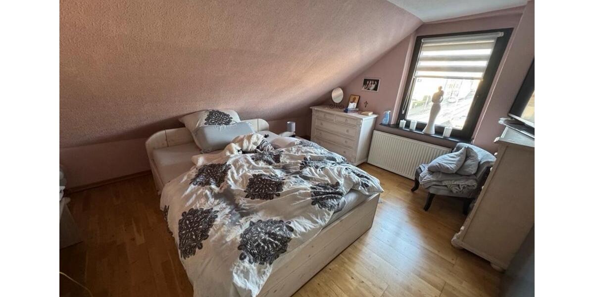 Hochparterre Solingen Ohligs - 5 Zimmer, 111 m&sup2;, 1.165&euro; | Angebot:25809202