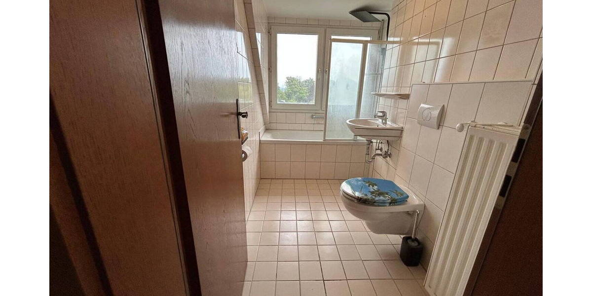 Etagenwohnung Velbert Tönisheide - 3 Zimmer, 65 m&sup2;, 540&euro; | Angebot:26023371