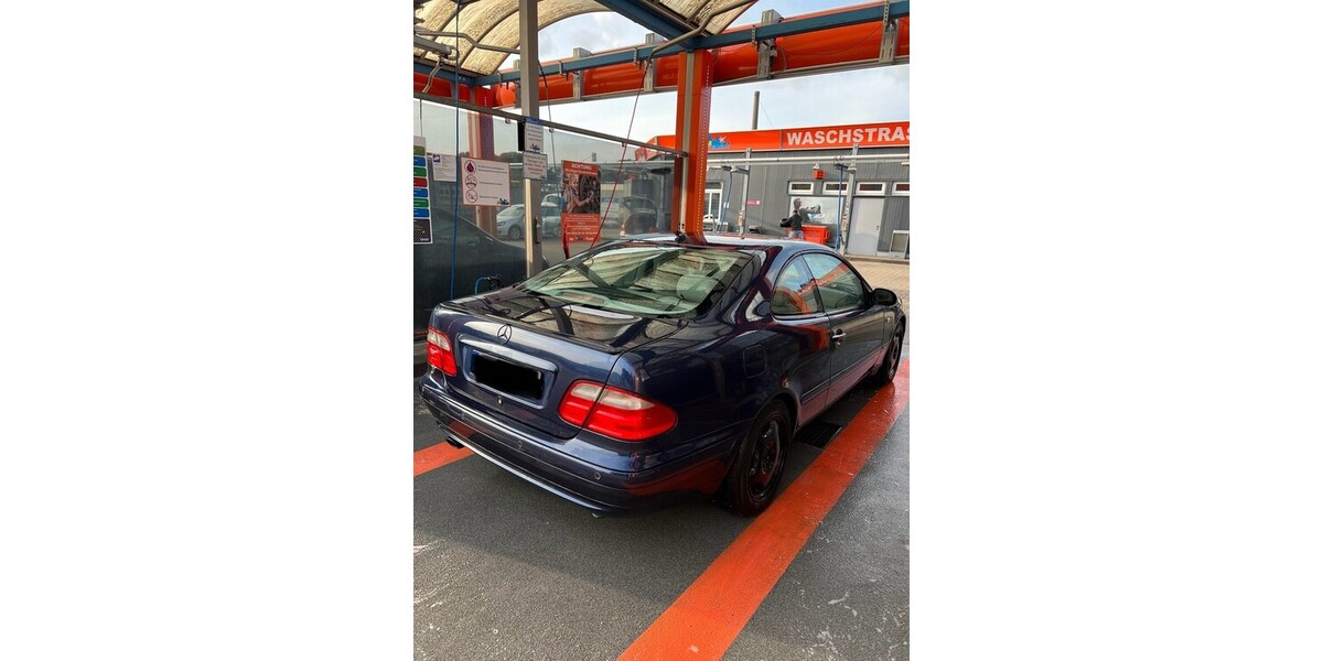 Mercedes-Benz CLK 320 175.000 km 2.700 &euro; Schwelm 58332