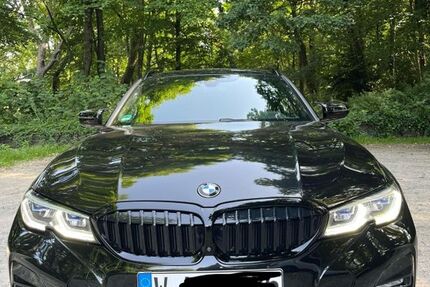 BMW 320 107.000 km 24.500 &euro; Wuppertal 42289