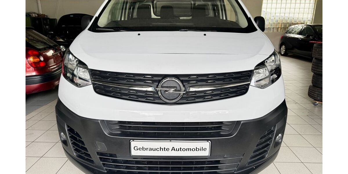 Opel Vivaro 115.000 km 17.900 &euro; Düsseldorf 40599
