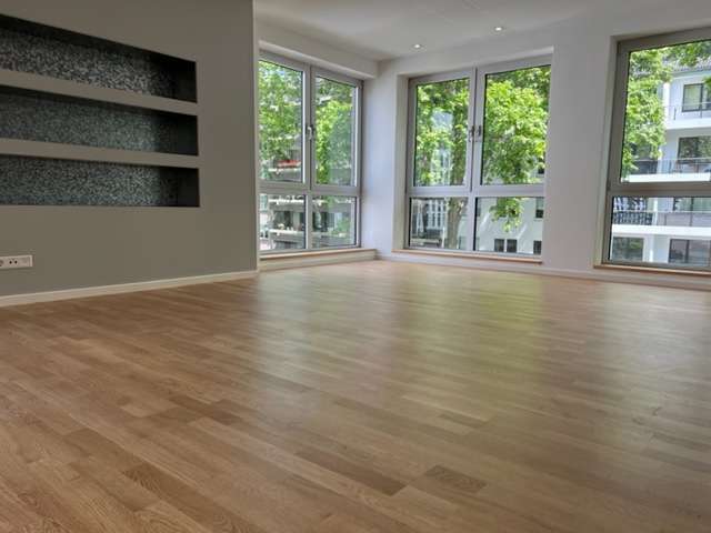 Etagenwohnung Düsseldorf Düsseltal - 4 Zimmer, 167 m&sup2;, 2.950&euro; | Angebot:18961465