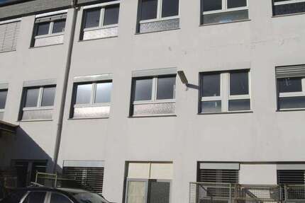 Haus Solingen Mitte - 30 Zimmer, 1.500 m&sup2;, 870.000&euro; | Angebot:21624473