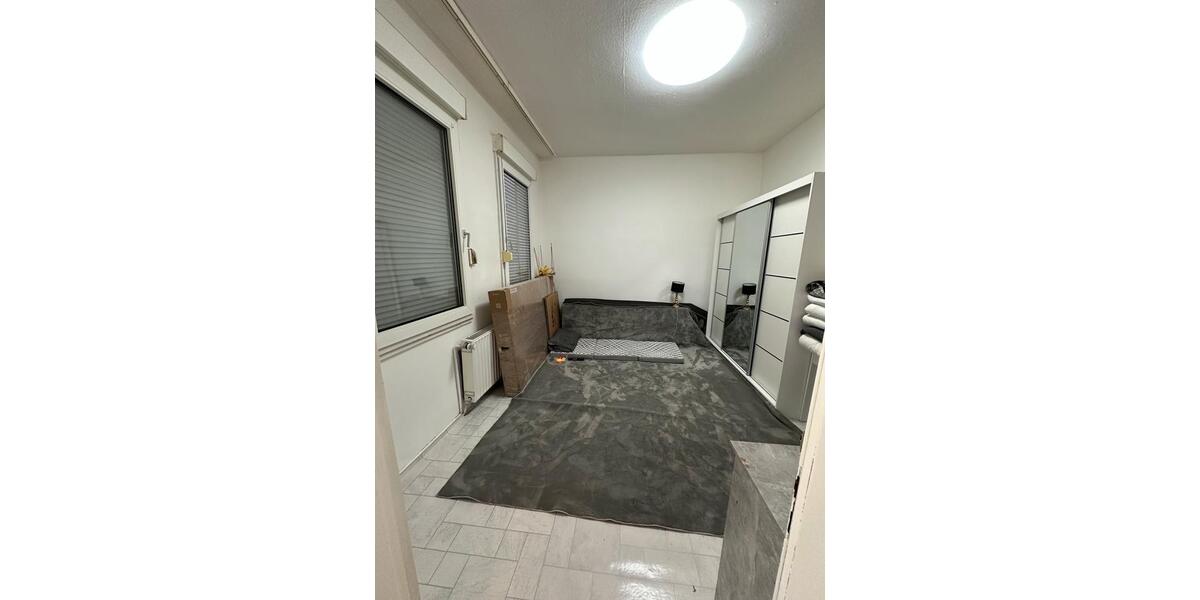 Erdgeschoßwohnung Solingen Höhscheid - 4 Zimmer, 92 m&sup2;, 850&euro; | Angebot:25967626