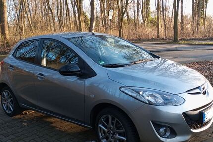 Mazda 2 24.000 km 7.900 &euro; Gelsenkirchen 45891