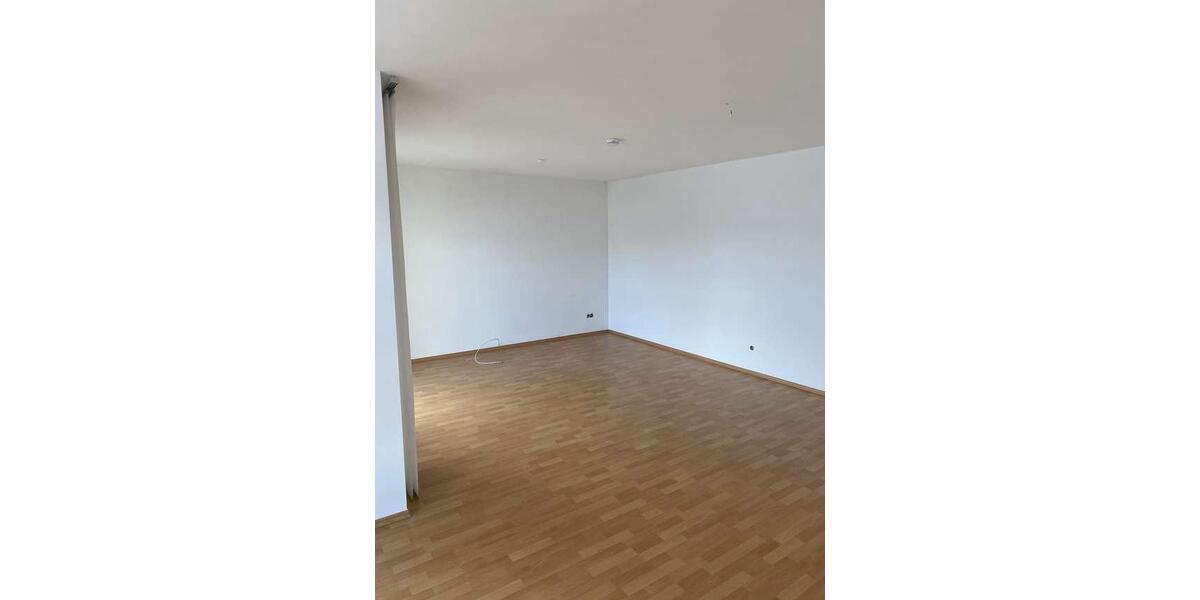 Etagenwohnung Mülheim an der Ruhr Heißen - 2.5 Zimmer, 98 m&sup2;, 1.210&euro; | Angebot:26040290