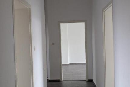Wohnung Gelsenkirchen Gelsenkirchen-West - 3 Zimmer, 90 m&sup2;, 605&euro; | Angebot:26487617