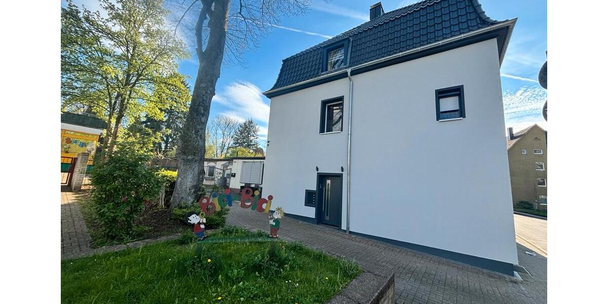 Erdgeschoßwohnung Solingen Central - 2 Zimmer, 61 m&sup2;, 775&euro; | Angebot:26602692