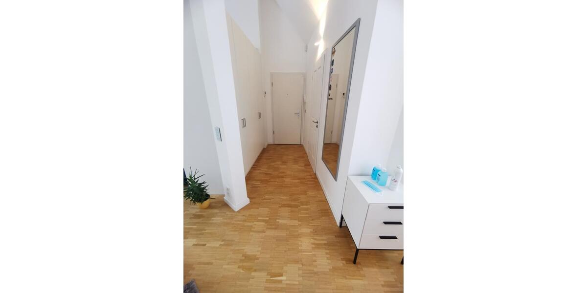 Etagenwohnung Düsseldorf - 2 Zimmer, 71 m&sup2;, 1.600&euro; | Angebot:24827333