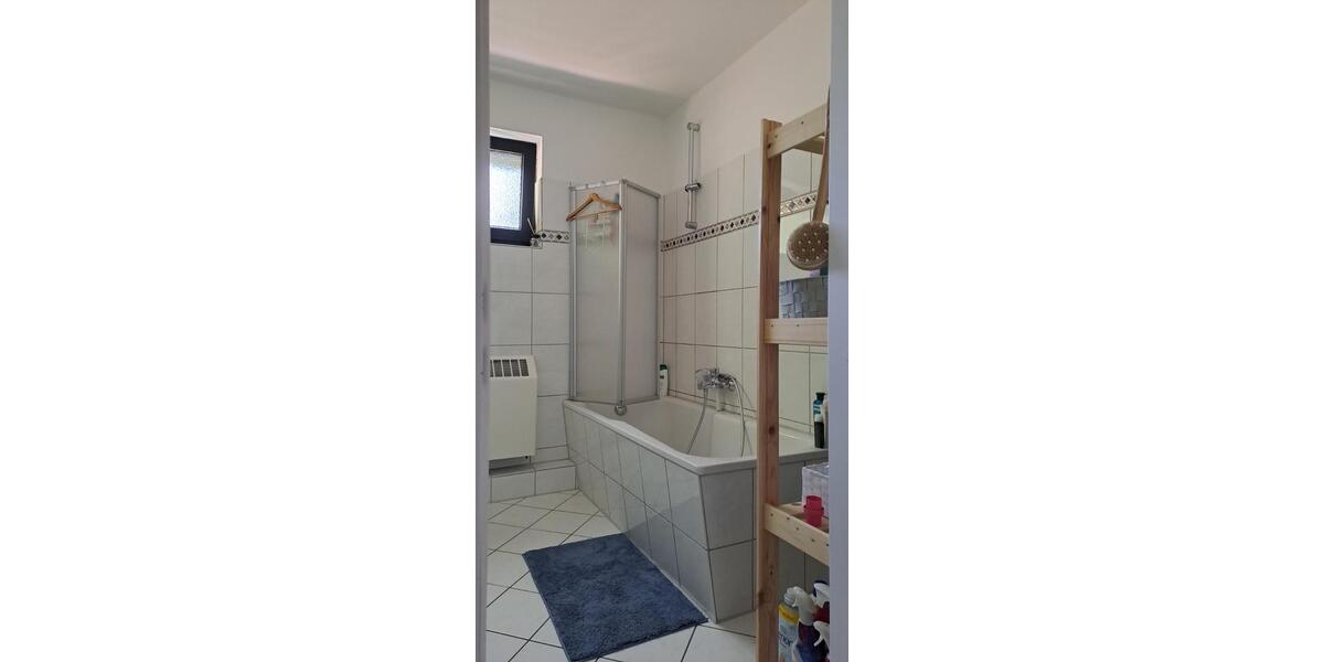 Erdgeschoßwohnung Erkrath - 4 Zimmer, 70 m&sup2;, 385&euro; | Angebot:26482602