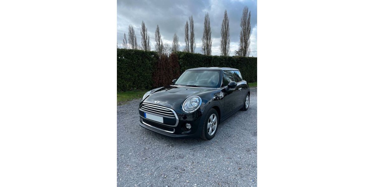 Mini ONE 72.000 km 11.900 &euro; Düsseldorf 40547