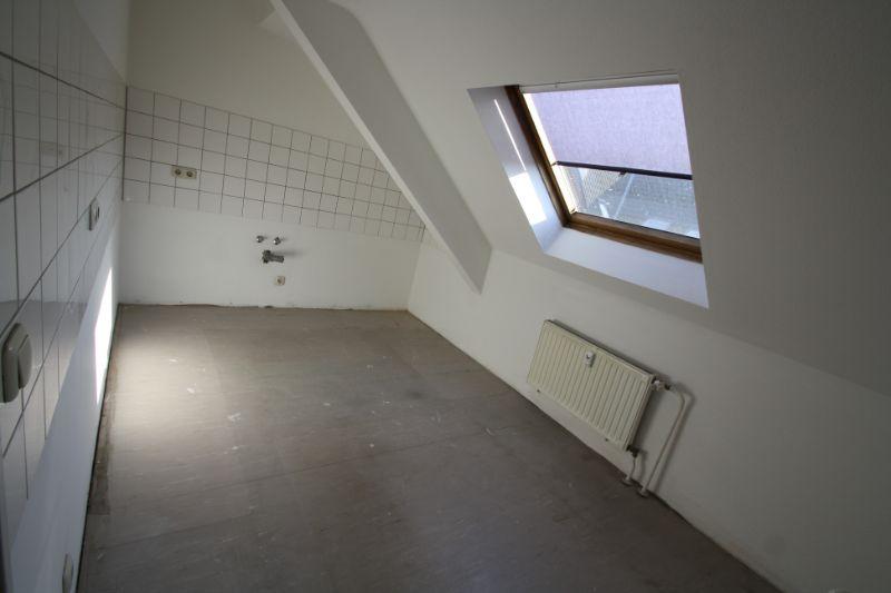 Dachgeschoßwohnung Gelsenkirchen Gelsenkirchen-Mitte - 3.5 Zimmer, 57 m&sup2;, 370&euro; | Angebot:24434862