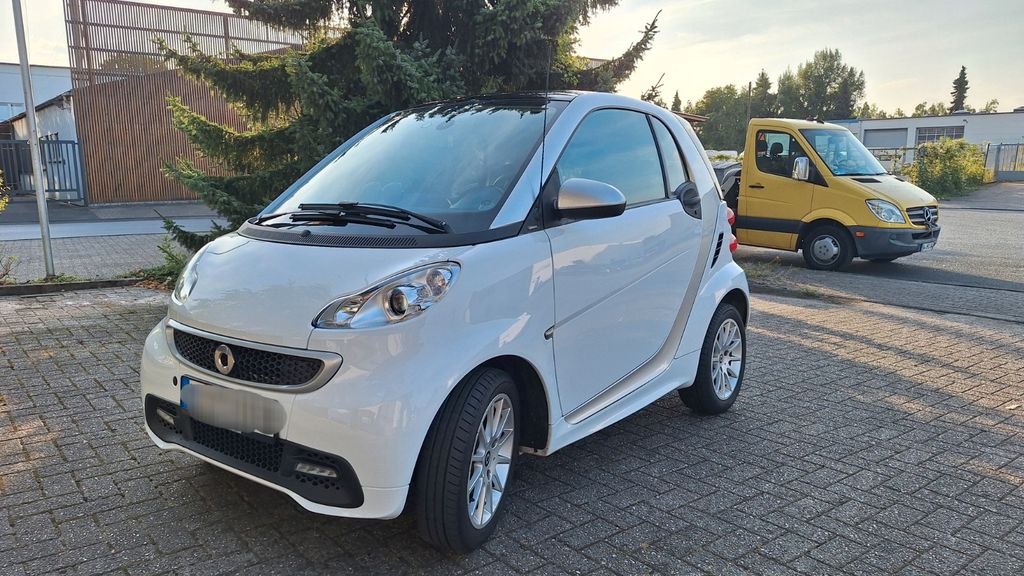 Smart ForTwo 101.000 km 5.800 &euro; Wuppertal 42327
