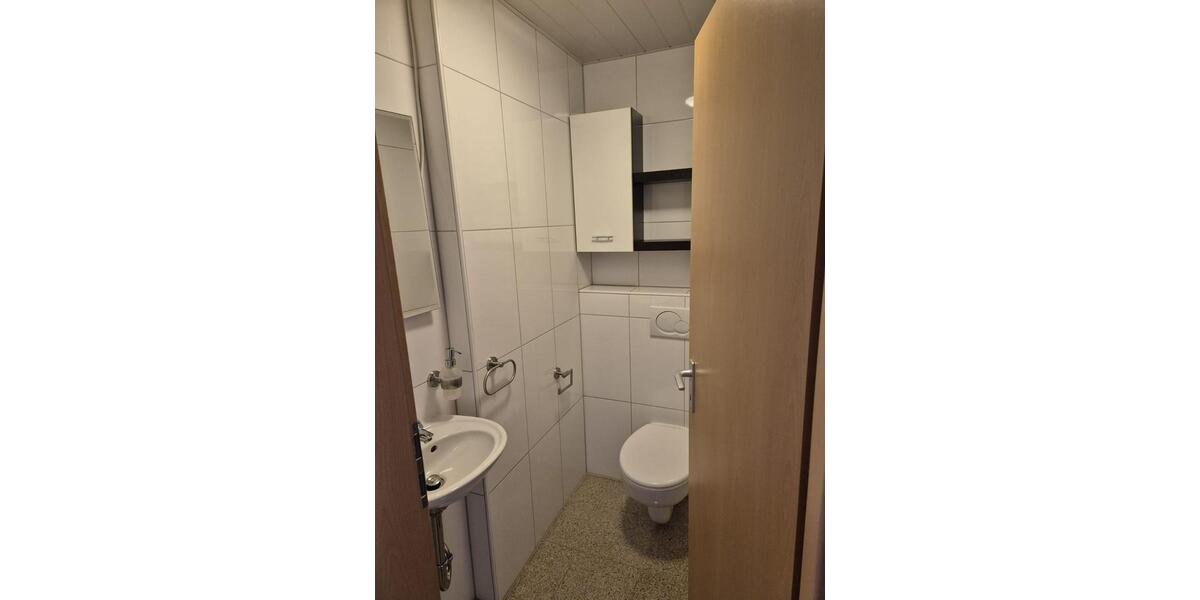 Erdgeschoßwohnung Remscheid Lüttringhausen - 3 Zimmer, 92 m&sup2;, 1.220&euro; | Angebot:25054986